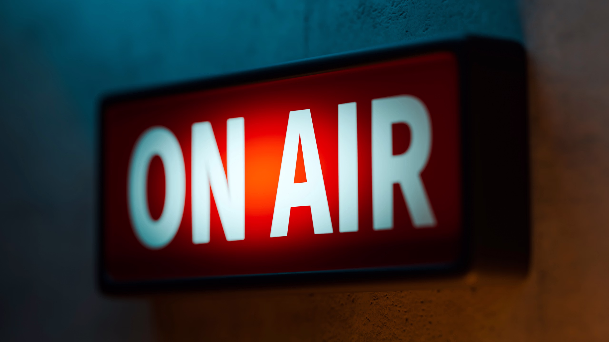 On air sign signaling Camaradio is broadcasting